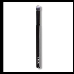 New in Box IL MAKIAGE Concealer Blending Brush #140 Retails $34